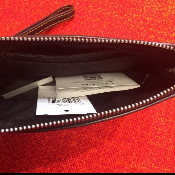 ❤️❤️New coach wristlet/wallet with leopard print❤️ - Picture 5 of 15